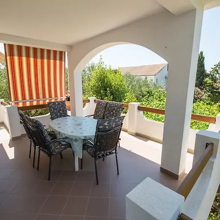 Paula Apartment Mandre