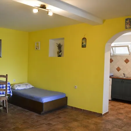 Paula Apartment Mandre