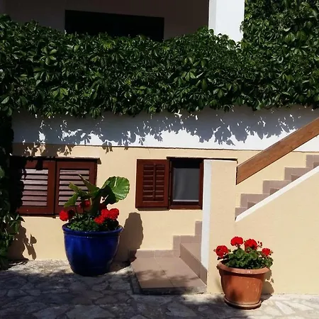 Paula Apartment Mandre